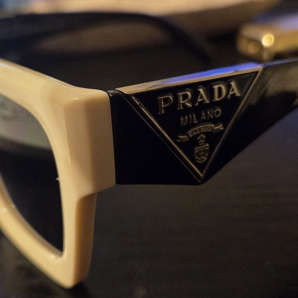 Prada Elegant Cream and Black Sunglasses - Picture 5 of 6
